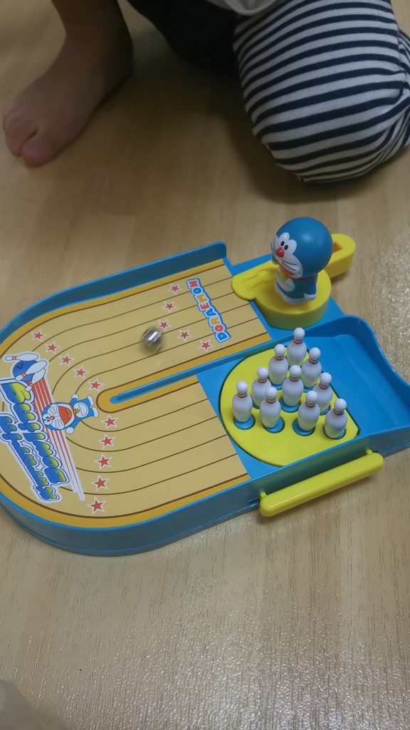 ドラえもん くるくるノボリンカー★新品未使用 くるくるまわるRCドラえもん - メルカリ